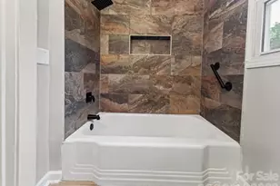 1207 W 4th Ave, Gastonia, NC 28052 - Photo 18