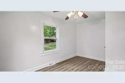 1207 W 4th Avenue, Gastonia, NC 28052 - Photo 10