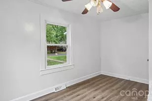 1207 W 4th Ave, Gastonia, NC 28052 - Photo 10