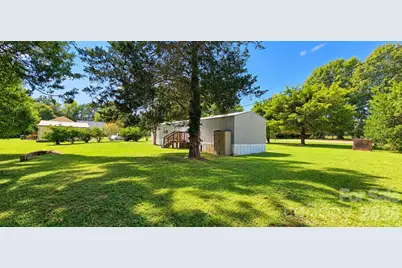 6067 Lake Wylie Road, Lake Wylie, SC 29710 - Photo 6