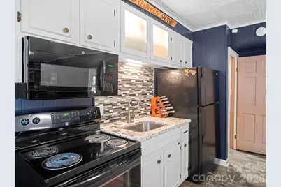 6626 Rocky Falls Road, Charlotte, NC 28211 - Photo 18