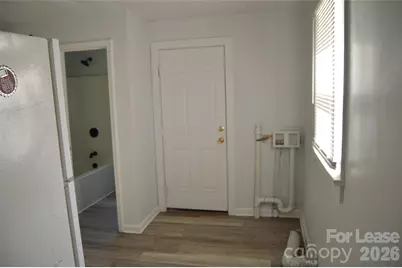 517 Elm Street, Statesville, NC 28677 - Photo 6