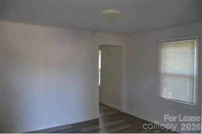 517 Elm Street, Statesville, NC 28677 - Photo 2