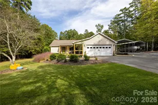 571 Newport Dr, Mount Gilead, NC 27306 - Photo 2