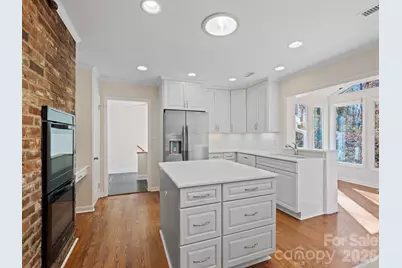 2111 Sagamore Road, Charlotte, NC 28209 - Photo 8