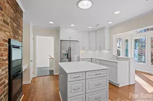 2111 Sagamore Rd, Charlotte, NC 28209 - Photo 8