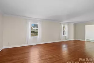 2111 Sagamore Rd, Charlotte, NC 28209 - Photo 6
