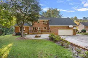 2716 Oldenway Dr, Charlotte, NC 28269 - Photo 38