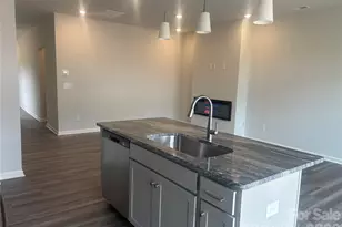 3604 Teslow Dr, Charlotte, NC 28215 - Photo 2