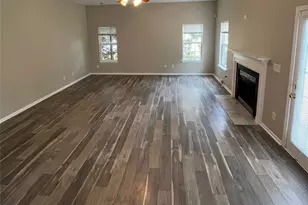 15315 Edgewater Forest Ln, Charlotte, NC 28278 - Photo 12