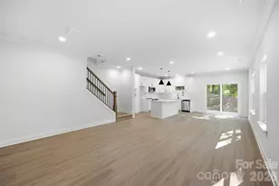 605 Coulwood Dr, Charlotte, NC 28214 - Photo 8