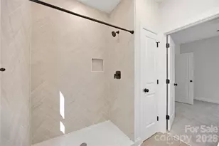 605 Coulwood Dr, Charlotte, NC 28214 - Photo 20