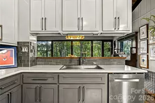 7820 Greenville Hwy, Brevard, NC 28712 - Photo 12