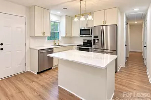 4701 Aspen Ct, Charlotte, NC 28210 - Photo 4
