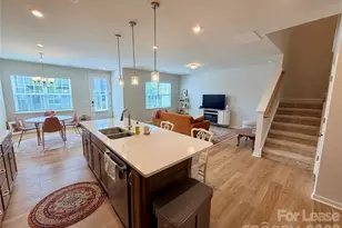 5826 Strathmore Ct, Charlotte, NC 28215 - Photo 6