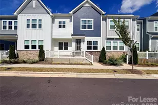 5826 Strathmore Ct, Charlotte, NC 28215 - Photo 2
