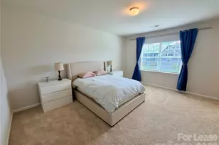 5826 Strathmore Ct, Charlotte, NC 28215 - Photo 14