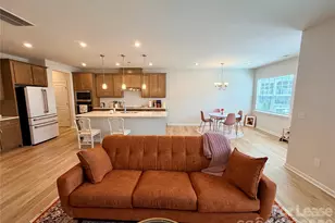 5826 Strathmore Ct, Charlotte, NC 28215 - Photo 10