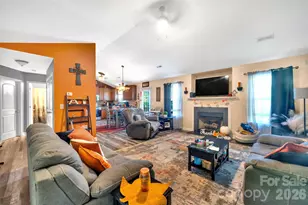 392 Lone Tree Ln, Clover, SC 29710 - Photo 2