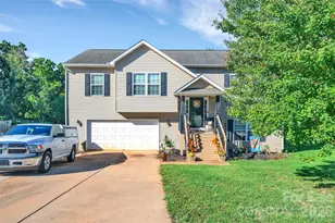 392 Lone Tree Ln, Clover, SC 29710 - Photo 1