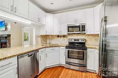 9 Kenilworth Knolls #201, Asheville, NC 28805 - Photo 14