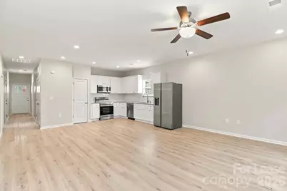 1023 N Ransom Street, Gastonia, NC 28052 - Photo 6
