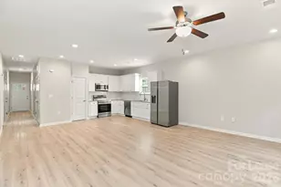 1023 N Ransom St, Gastonia, NC 28052 - Photo 6