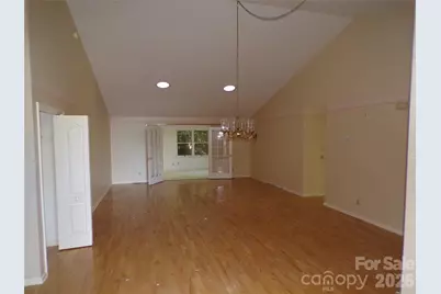 10 Governors Drive, Hendersonville, NC 28791 - Photo 4