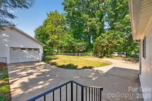 1829 3rd St NE, Hickory, NC 28601 - Photo 48