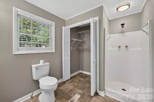 1829 3rd St NE, Hickory, NC 28601 - Photo 16