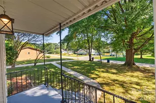 1829 3rd St NE, Hickory, NC 28601 - Photo 6