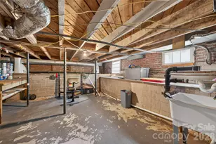 1829 3rd St NE, Hickory, NC 28601 - Photo 40