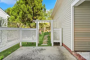 11930 Royal Castle Ct, Charlotte, NC 28277 - Photo 40