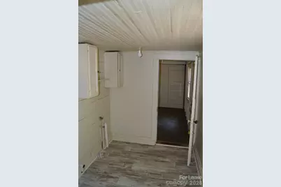 247 N Main Street, Troutman, NC 28166 - Photo 10
