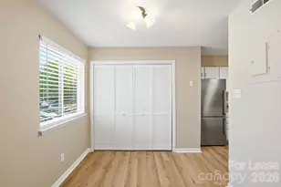6132 Heath Ridge Ct, Charlotte, NC 28210 - Photo 8