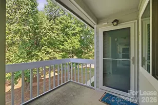 6132 Heath Ridge Ct, Charlotte, NC 28210 - Photo 2
