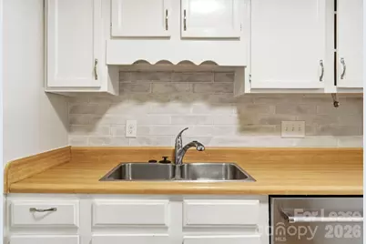 6132 Heath Ridge Court, Charlotte, NC 28210 - Photo 10