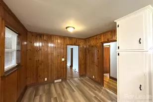 2000 Weststone Dr, Charlotte, NC 28208 - Photo 10