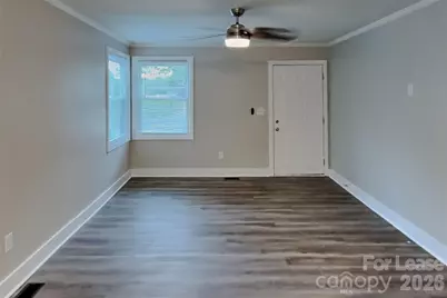 514 E 12th Avenue, Gastonia, NC 28054 - Photo 2