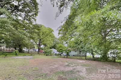 514 E 12th Avenue, Gastonia, NC 28054 - Photo 14