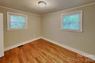 514 E 12th Ave, Gastonia, NC 28054 - Photo 6
