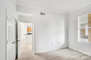 405 W 7th St, Charlotte, NC 28202 - Photo 14