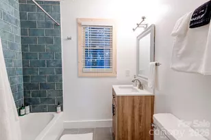 36 Collins Mountain Dr, Asheville, NC 28804 - Photo 6