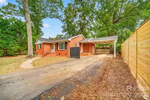 706 Brian Cir, Pineville, NC 28134 - Photo 1