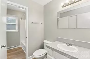 221 Tanglewood Dr, Kannapolis, NC 28081 - Photo 8
