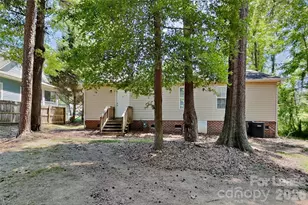 2208 Shalimar Dr, Charlotte, NC 28216 - Photo 6