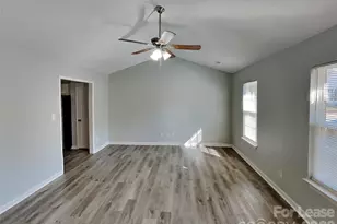 5419 Howard St, Charlotte, NC 28269 - Photo 8
