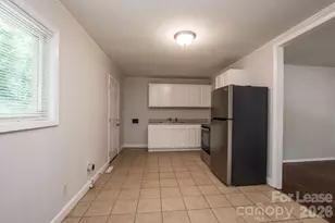 301 Edgegreen Dr, Charlotte, NC 28217 - Photo 4