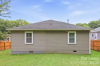 300 Jones Street, Zebulon, NC 27597 - Photo 8