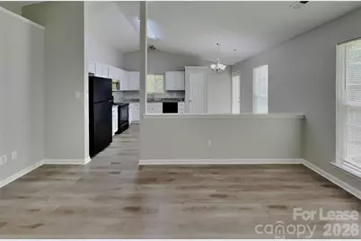 6902 Kentucky Derby Drive, Charlotte, NC 28215 - Photo 2